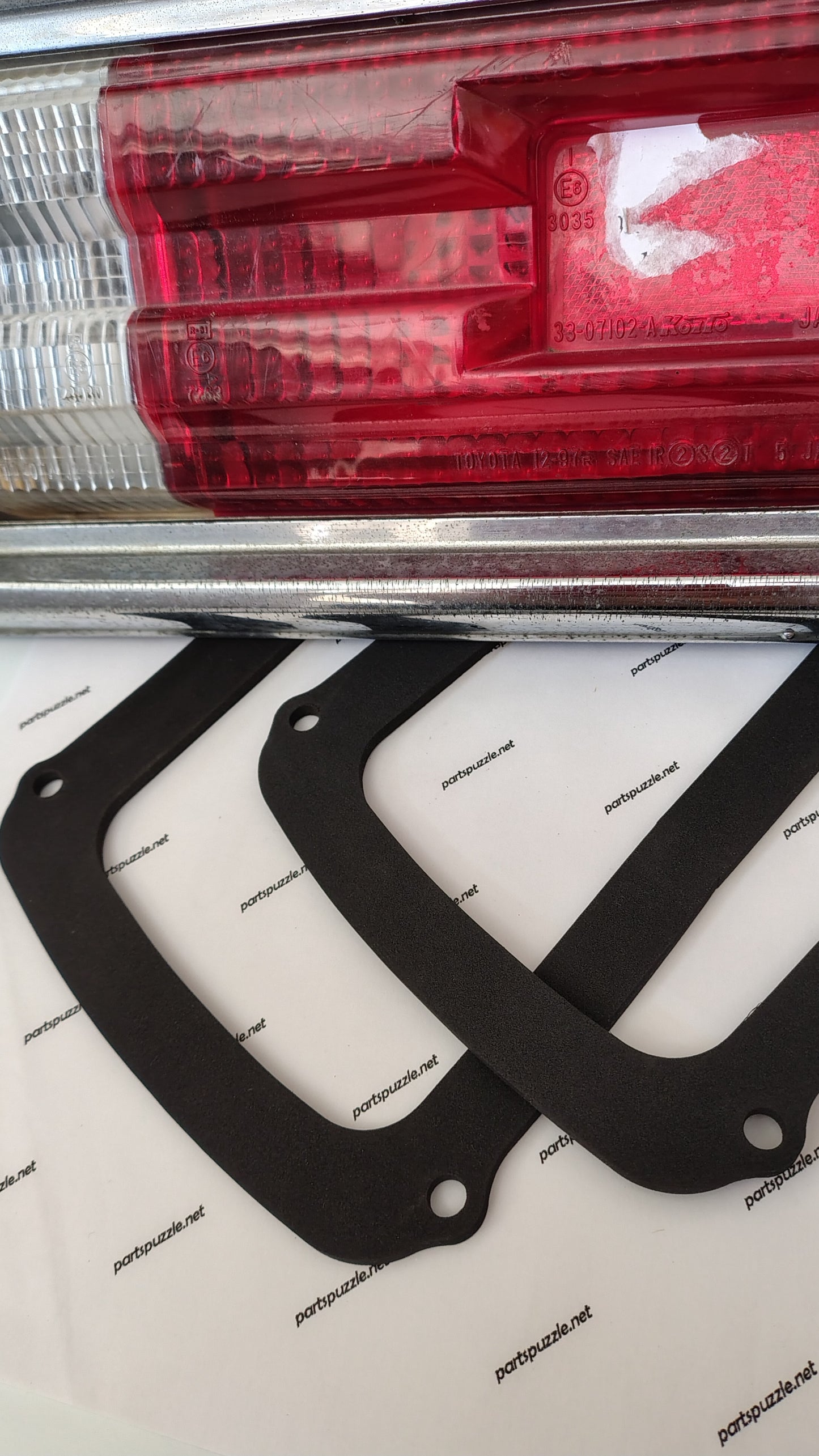 Toyota Corolla KE50 tail light gaskets 81554-12280.