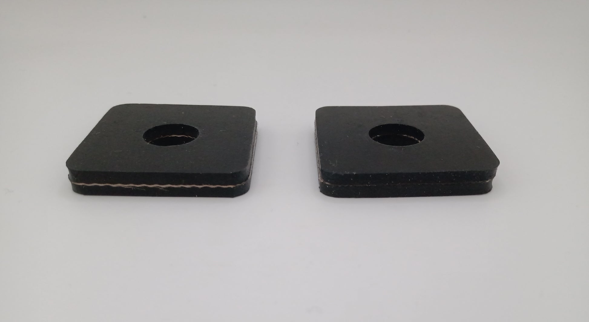 FJ40 52232-90300 cushion for step side view.
